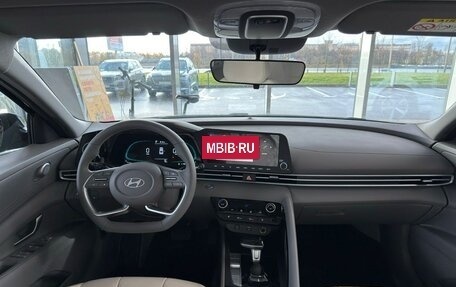 Hyundai Elantra, 2025 год, 2 950 000 рублей, 11 фотография