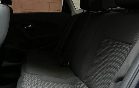 Volkswagen Polo VI (EU Market), 2011 год, 650 000 рублей, 21 фотография