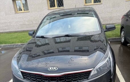 KIA Rio IV, 2021 год, 1 650 000 рублей, 2 фотография