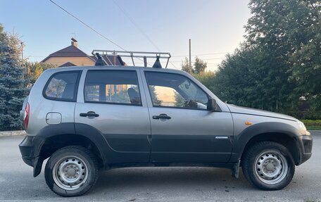 Chevrolet Niva I рестайлинг, 2009 год, 440 000 рублей, 4 фотография