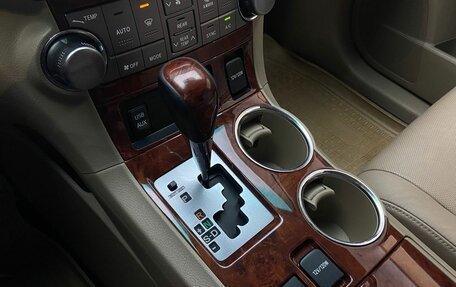 Toyota Highlander III, 2011 год, 2 180 000 рублей, 9 фотография
