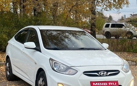 Hyundai Solaris II рестайлинг, 2014 год, 690 000 рублей, 1 фотография
