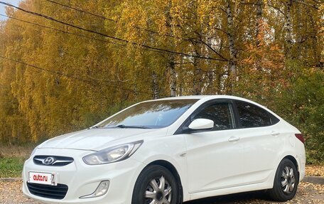 Hyundai Solaris II рестайлинг, 2014 год, 690 000 рублей, 3 фотография