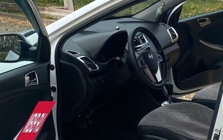 Hyundai Solaris II рестайлинг, 2014 год, 690 000 рублей, 5 фотография