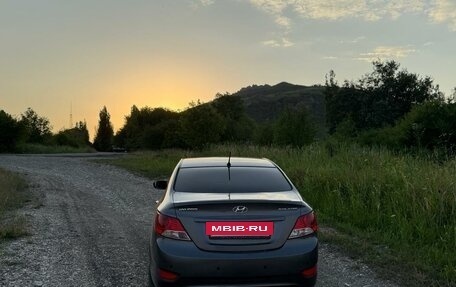 Hyundai Solaris II рестайлинг, 2012 год, 755 000 рублей, 3 фотография