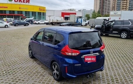 Honda Freed II, 2017 год, 1 510 000 рублей, 5 фотография