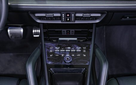 Porsche Cayenne III, 2025 год, 19 200 000 рублей, 25 фотография