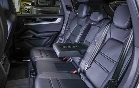 Porsche Cayenne III, 2025 год, 19 200 000 рублей, 28 фотография