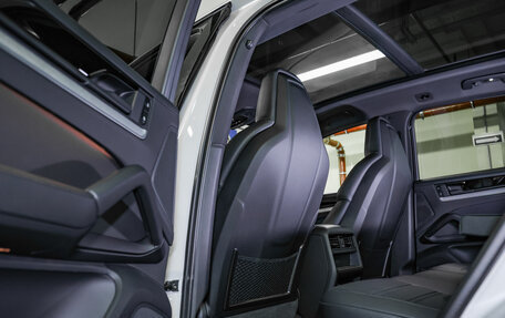 Porsche Cayenne III, 2025 год, 19 200 000 рублей, 27 фотография