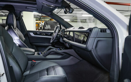 Porsche Cayenne III, 2025 год, 19 200 000 рублей, 30 фотография