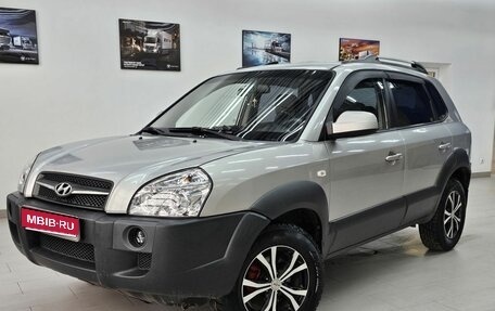Hyundai Tucson III, 2008 год, 640 000 рублей, 1 фотография
