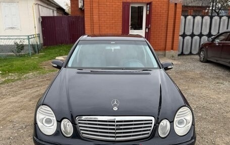 Mercedes-Benz E-Класс, 2003 год, 650 000 рублей, 2 фотография