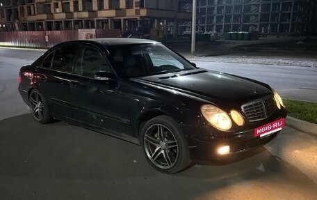 Mercedes-Benz E-Класс, 2003 год, 650 000 рублей, 13 фотография
