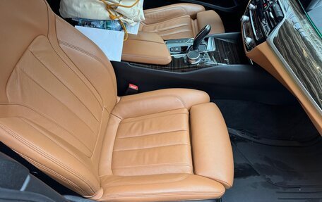 BMW 6 серия, 2019 год, 3 990 000 рублей, 10 фотография