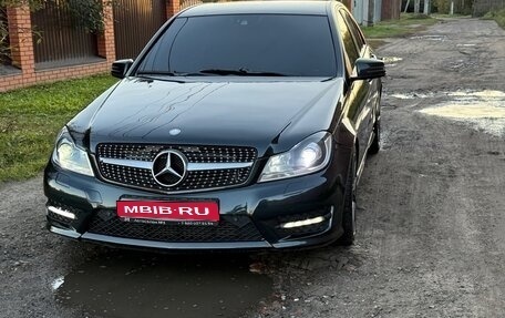 Mercedes-Benz C-Класс, 2012 год, 1 300 000 рублей, 1 фотография