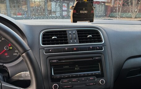 Volkswagen Polo VI (EU Market), 2012 год, 750 000 рублей, 11 фотография