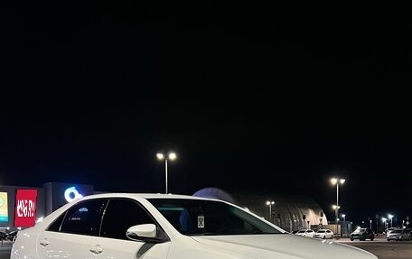 Toyota Camry, 2015 год, 2 100 000 рублей, 2 фотография