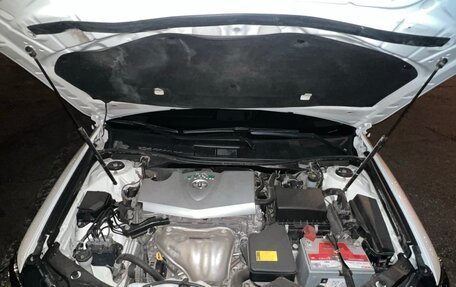 Toyota Camry, 2015 год, 2 100 000 рублей, 11 фотография