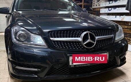 Mercedes-Benz C-Класс, 2012 год, 1 300 000 рублей, 2 фотография