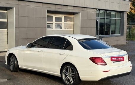 Mercedes-Benz E-Класс, 2017 год, 2 404 000 рублей, 4 фотография