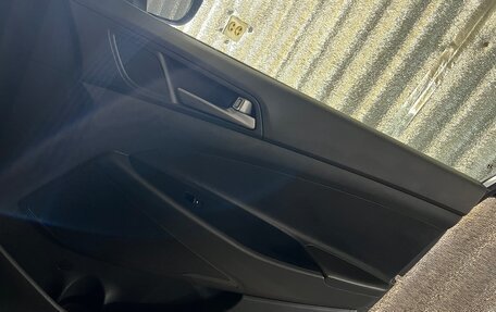 Hyundai Tucson III, 2018 год, 2 280 000 рублей, 19 фотография