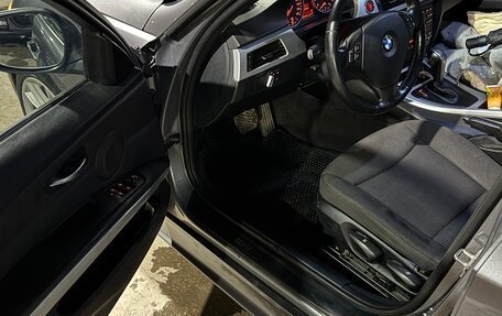 BMW 3 серия, 2011 год, 1 000 000 рублей, 16 фотография