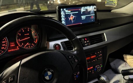 BMW 3 серия, 2011 год, 1 000 000 рублей, 15 фотография