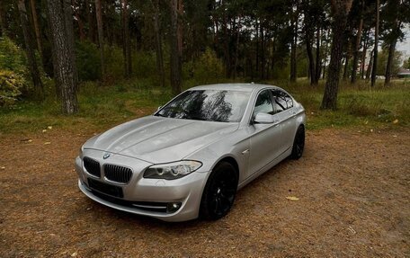 BMW 5 серия, 2010 год, 1 620 000 рублей, 2 фотография