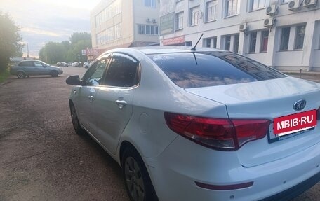 KIA Rio III рестайлинг, 2016 год, 599 999 рублей, 3 фотография