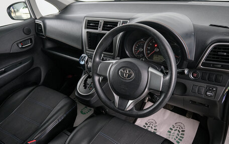 Toyota Ractis II, 2011 год, 829 000 рублей, 8 фотография