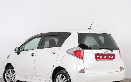 Toyota Ractis II, 2011 год, 829 000 рублей, 4 фотография