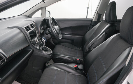 Toyota Ractis II, 2011 год, 829 000 рублей, 13 фотография