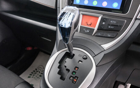 Toyota Ractis II, 2011 год, 829 000 рублей, 17 фотография