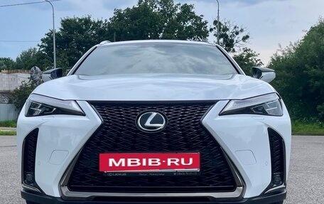 Lexus UX I, 2019 год, 2 700 000 рублей, 3 фотография