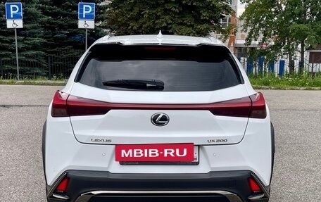 Lexus UX I, 2019 год, 2 700 000 рублей, 7 фотография