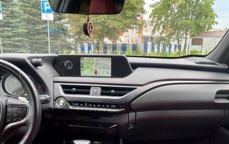 Lexus UX I, 2019 год, 2 700 000 рублей, 17 фотография