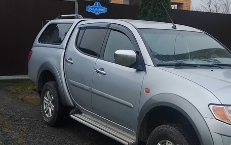 Mitsubishi L200 IV рестайлинг, 2008 год, 850 000 рублей, 3 фотография