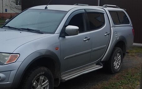 Mitsubishi L200 IV рестайлинг, 2008 год, 850 000 рублей, 2 фотография