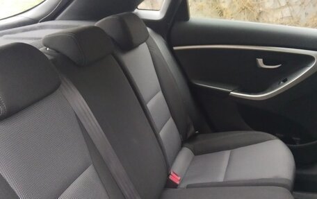 Hyundai i30 II рестайлинг, 2013 год, 900 000 рублей, 10 фотография