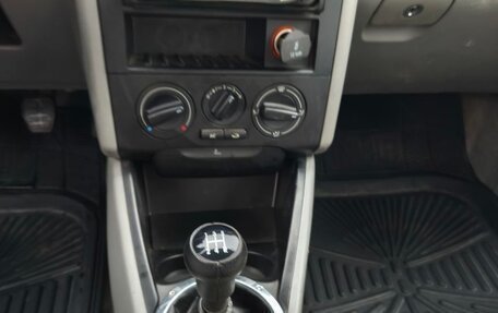 Volkswagen Pointer, 2005 год, 390 000 рублей, 21 фотография