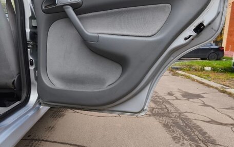 Volkswagen Pointer, 2005 год, 390 000 рублей, 30 фотография