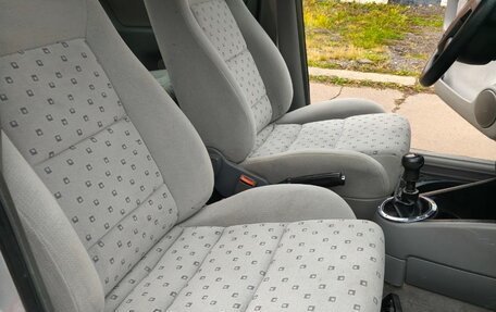 Volkswagen Pointer, 2005 год, 390 000 рублей, 29 фотография