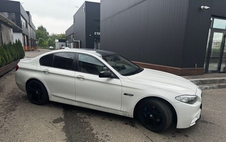 BMW 5 серия, 2011 год, 1 350 000 рублей, 9 фотография