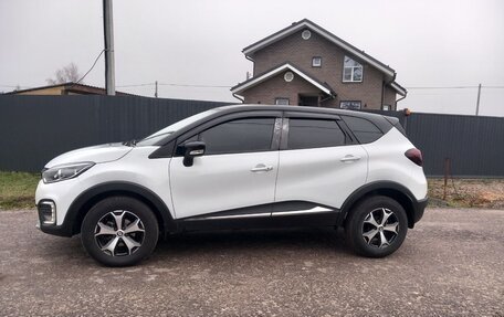 Renault Kaptur I рестайлинг, 2022 год, 1 650 000 рублей, 1 фотография