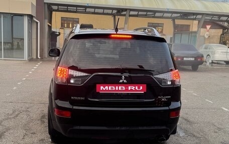 Mitsubishi Outlander III рестайлинг 3, 2007 год, 1 100 000 рублей, 3 фотография