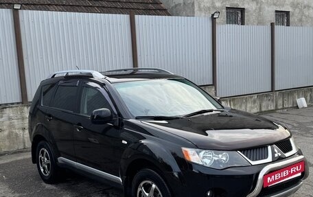 Mitsubishi Outlander III рестайлинг 3, 2007 год, 1 100 000 рублей, 2 фотография