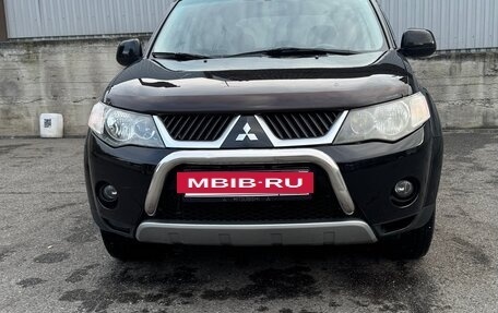 Mitsubishi Outlander III рестайлинг 3, 2007 год, 1 100 000 рублей, 10 фотография