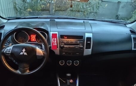 Mitsubishi Outlander III рестайлинг 3, 2007 год, 1 100 000 рублей, 6 фотография