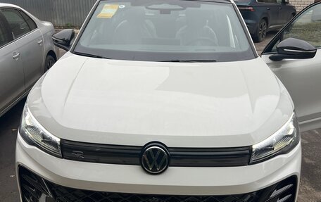 Volkswagen Tiguan, 2025 год, 4 850 000 рублей, 4 фотография