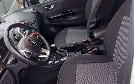 Renault Kaptur I рестайлинг, 2022 год, 1 650 000 рублей, 10 фотография